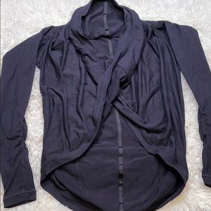 Ivivva Girls FOUR COUNT Black Wrap Shrug Sz8